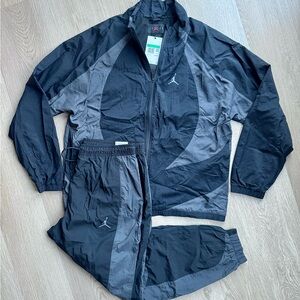 Jordan Men's Track Suit - Standard XL